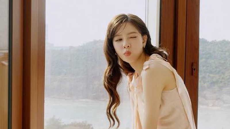 宋妍霏机场偶遇沈梦辰杜海涛，夫妻甜蜜互动打破婚变传闻